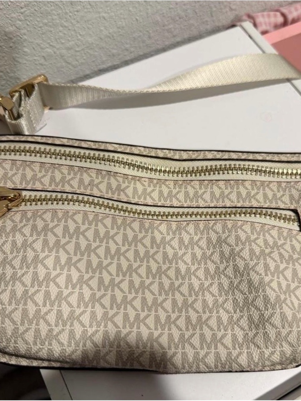 Michael Kors Cream Logo Crossbody Belt Bag fannypack